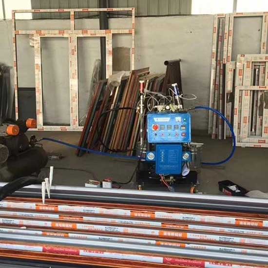 断桥铝型材门窗灌注聚氨酯(图2) JNJX-Q2600D系列断桥铝型材门窗灌注聚氨酯设备