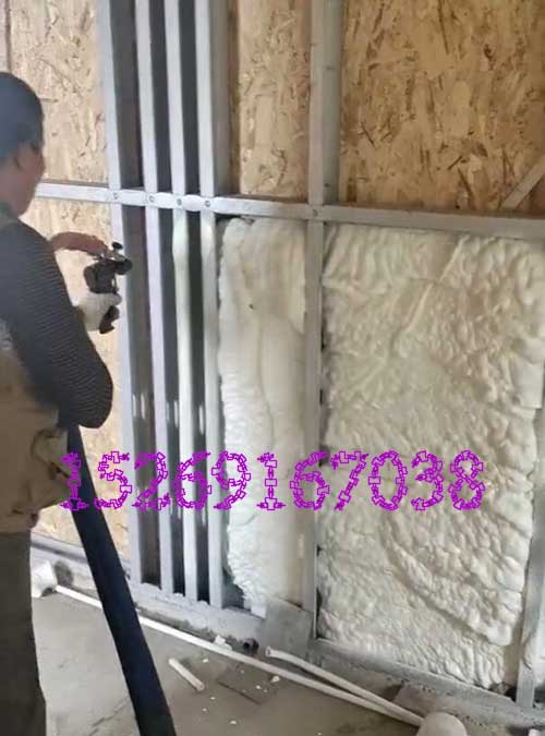 聚氨酯喷涂机活动房屋隔热保温现场施工(图3) 聚氨酯活动房屋隔热保温案例
